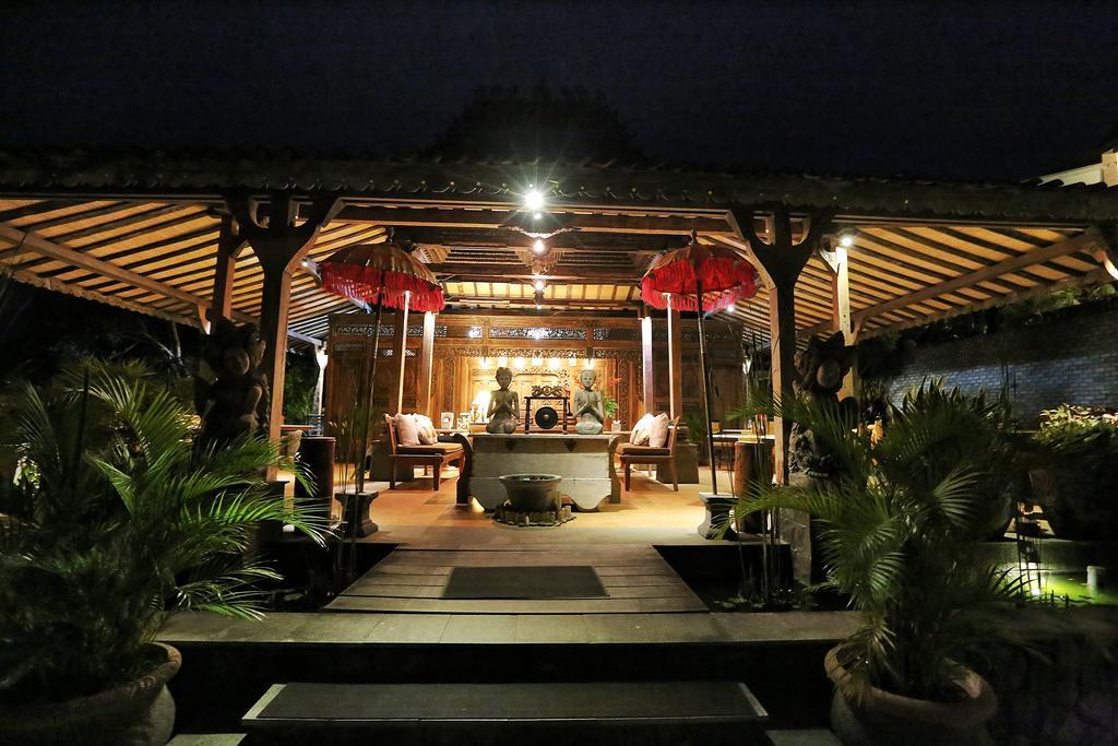 Hotel The Sanyas Retreat à Selemadeg Extérieur photo