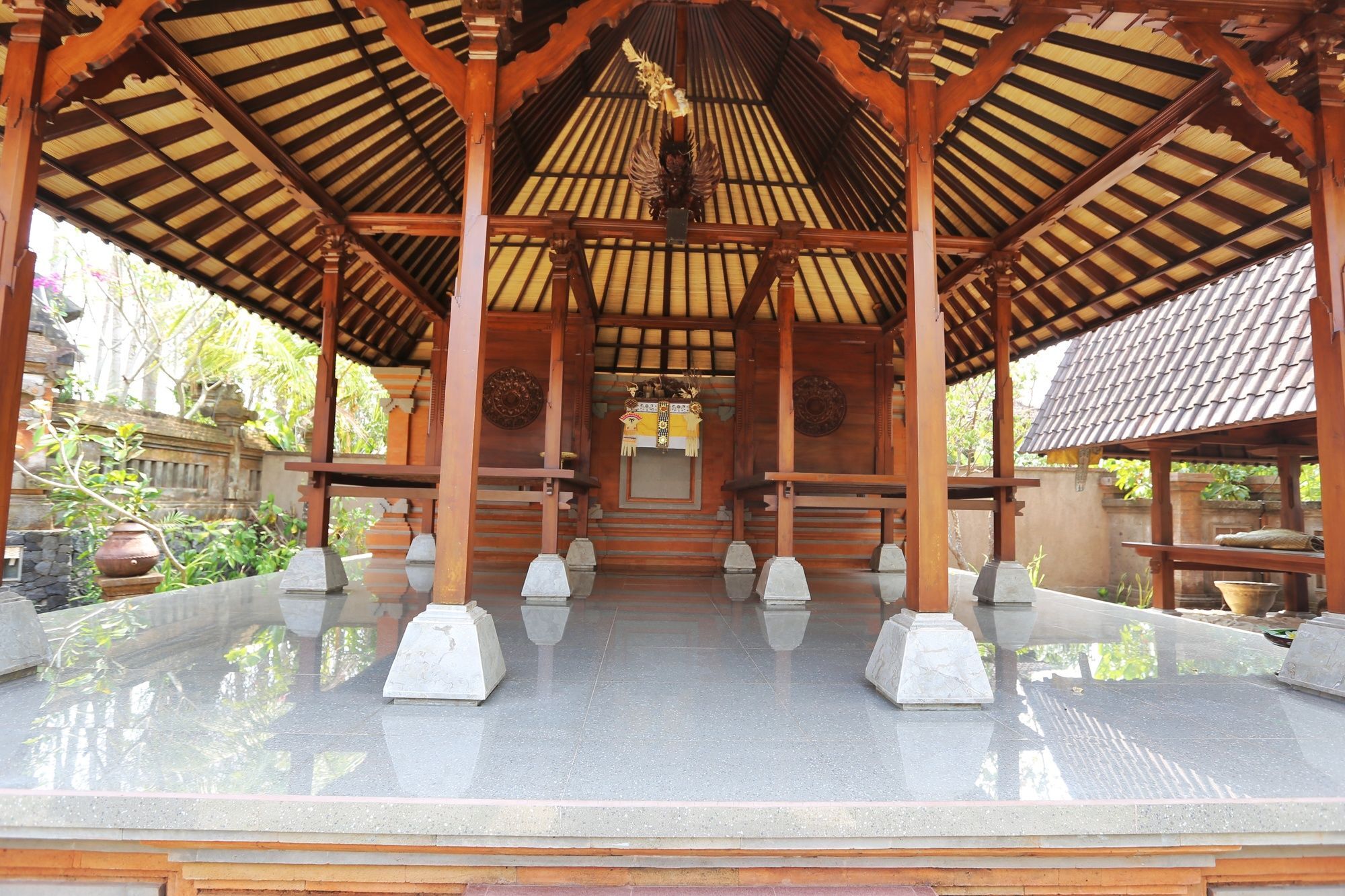 Hotel The Sanyas Retreat à Selemadeg Extérieur photo
