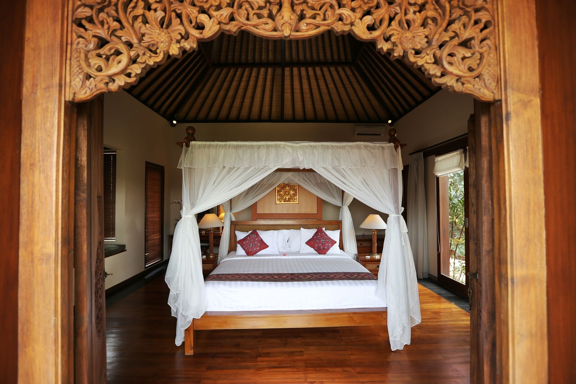 Hotel The Sanyas Retreat à Selemadeg Extérieur photo