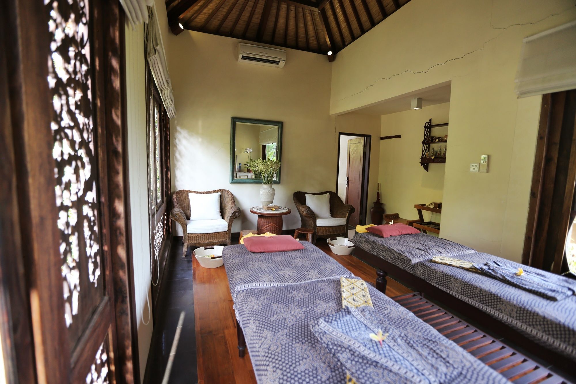 Hotel The Sanyas Retreat à Selemadeg Extérieur photo
